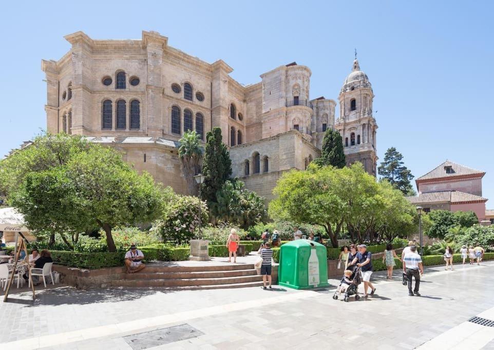 Cathedral Suites Málaga Szoba fotó