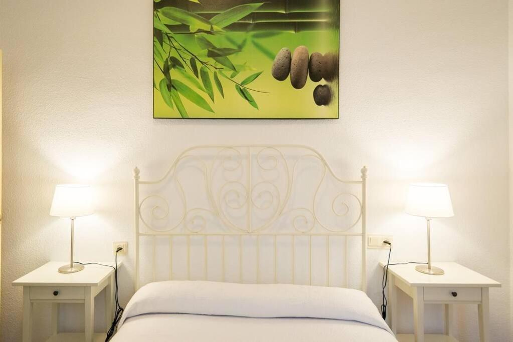 Cathedral Suites Málaga Szoba fotó
