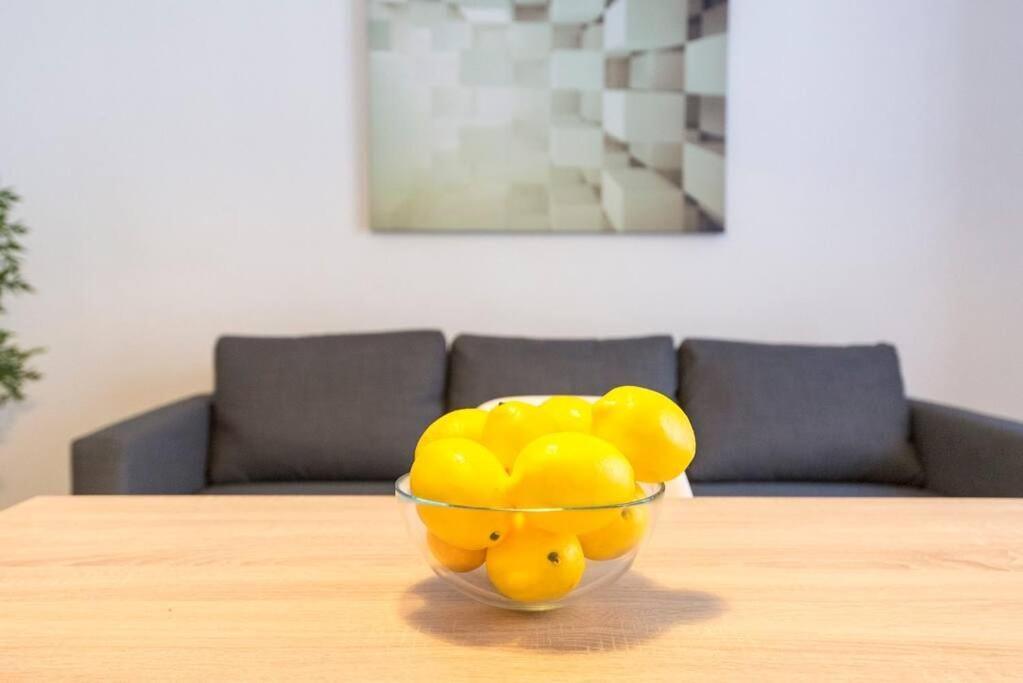Cathedral Suites Málaga Szoba fotó