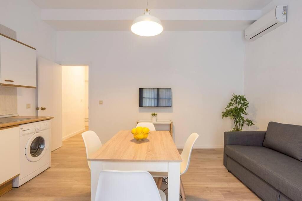 Cathedral Suites Málaga Szoba fotó