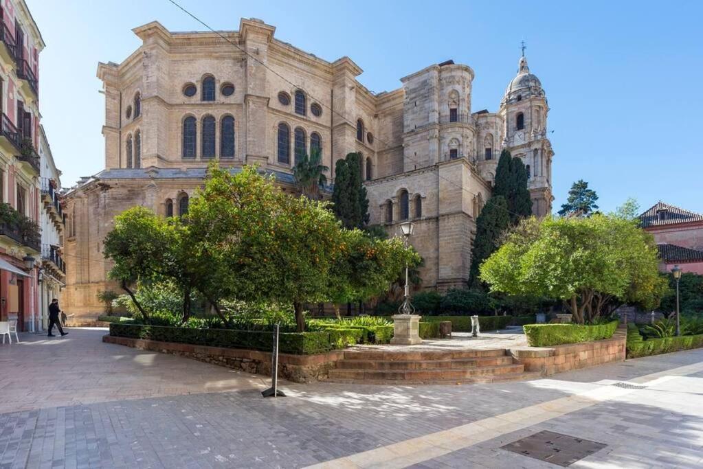 Cathedral Suites Málaga Szoba fotó
