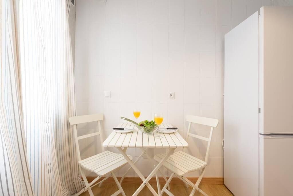 Cathedral Suites Málaga Szoba fotó