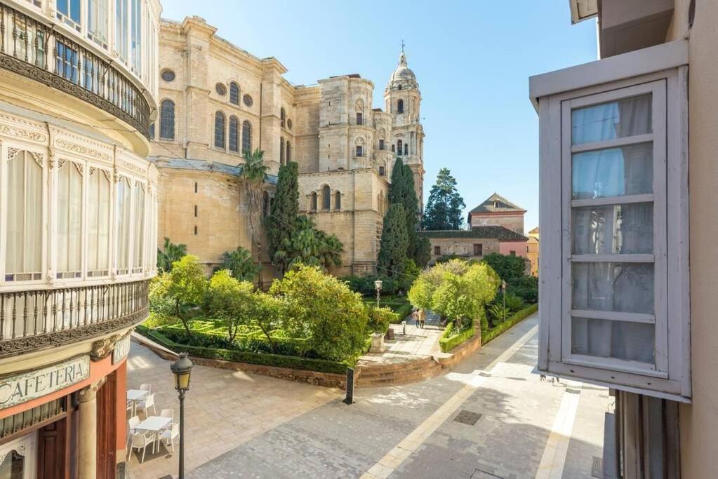 Cathedral Suites Málaga Szoba fotó